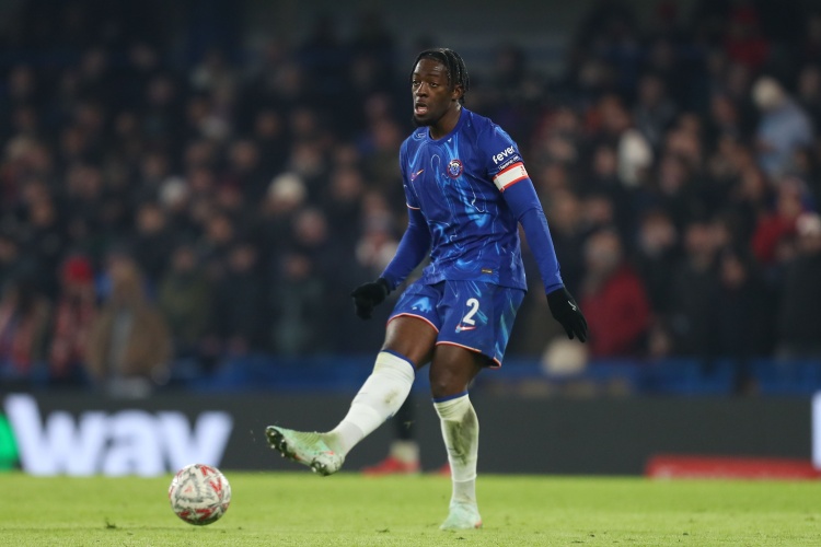 伯恩茅斯就迪萨西转会展开谈判,拟以租借加选择性买断形式与切尔西达成协议