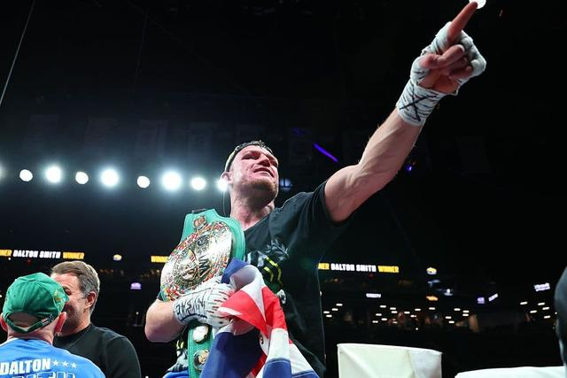 mk体育直播-道尔顿·史密斯：荣耀、质疑者、潜在对手背后的拳坛新章|拳王|WBC|金腰带|马蒂亚斯|比赛_新浪体育_新浪新闻