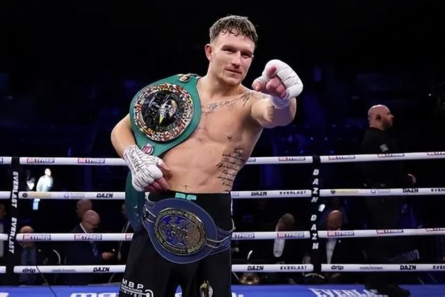 mk体育直播-道尔顿·史密斯：荣耀、质疑者、潜在对手背后的拳坛新章|拳王|WBC|金腰带|马蒂亚斯|比赛_新浪体育_新浪新闻