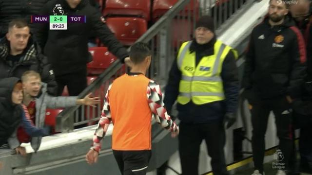 mk体育直播-提前离场回更衣室，名宿：C罗认为自己比曼联更大