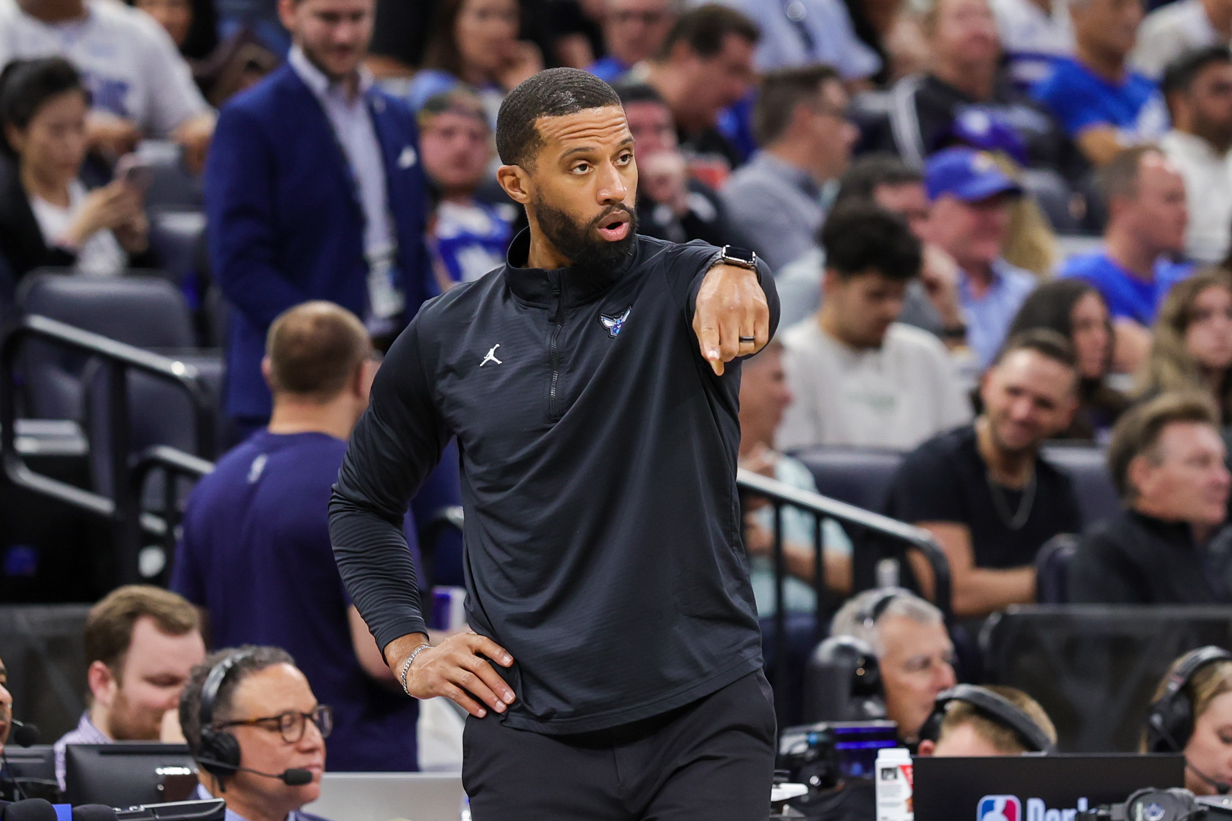 mk体育赛程-黄蜂主帅谈连续7个主场：要保持与客场同样的拼劲和专注度